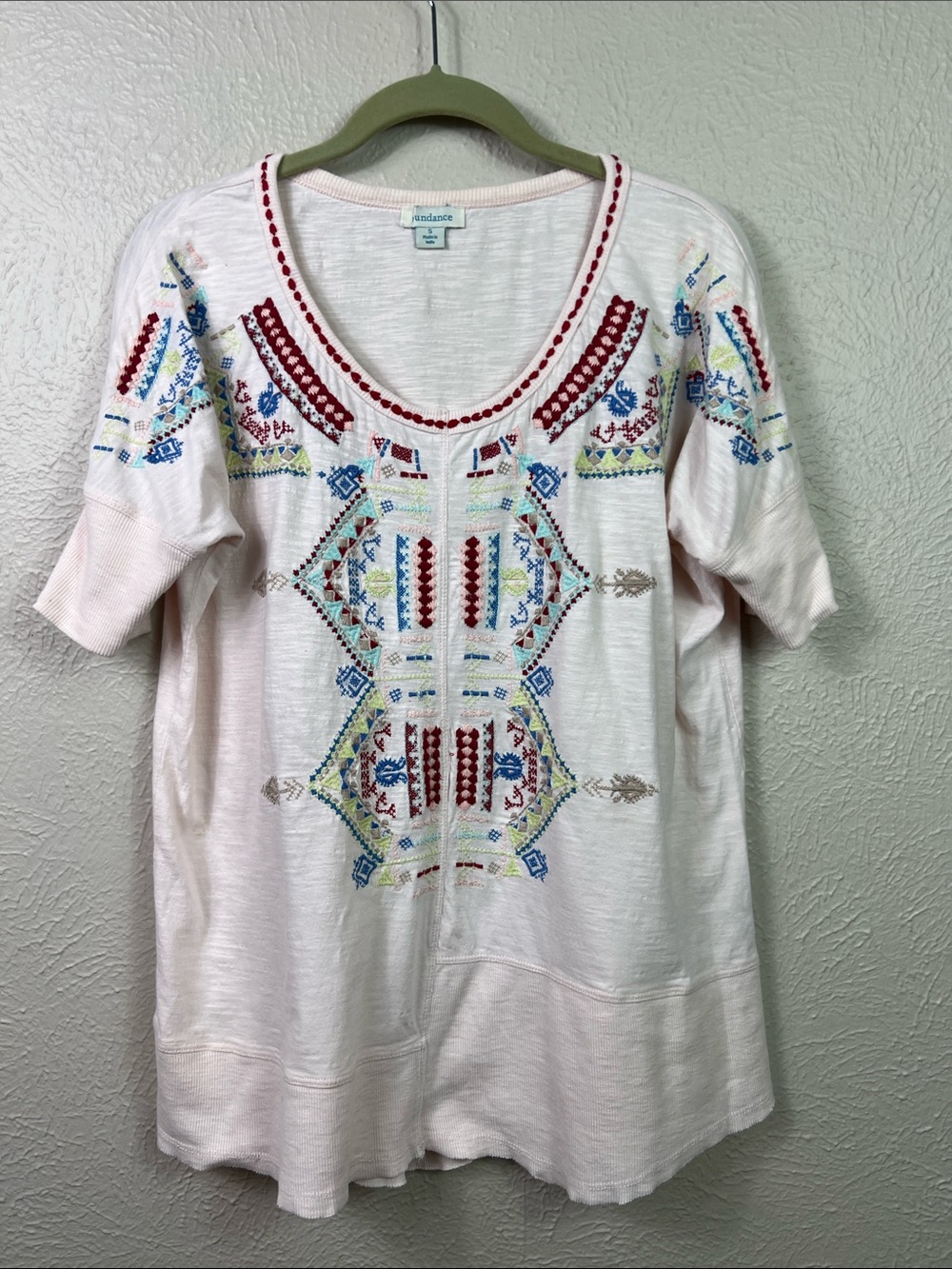Sundance Blush Embroidered Short Sleeve Top Small
